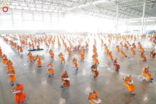 ภาพ No.100219:พิธีสอบธรรมสนามหลวง นักธรรมชั้นโท-เอก วันที่ 29 พฤศจิกายน - 2 ธันวาคม พุทธศักราช 2566 ณ สนามสอบวัดพระธรรมกาย จ.ปทุมธานี