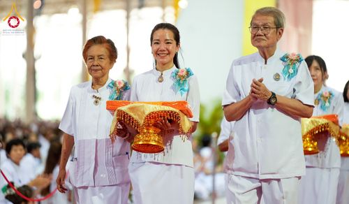 ภาพ No.264516:วันอาทิตย์ที่ 2 พฤศจิกายน พ.ศ. 2568 พิธีทอดกฐินสามัคคี ณ สภาธรรมกายสากล วัดพระธรรมกาย