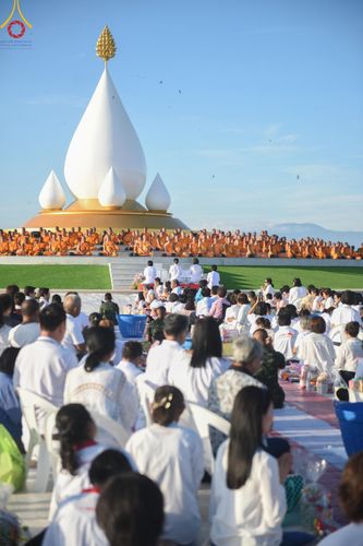 ภาพ No.211918:วันจันทร์ที่ 17 มีนาคม พ.ศ. 2568 พิธีตักบาตรพระกว่า 300 รูป ฉลองพิธีประดิษฐานพระบรมสารีริกธาตุ ณ ปทุมเจดีย์ เจดีย์พระพุทธเจ้า 5 พระองค์ ศูนย์อบรมเยาวชนปัตตานี บ้านโคกดีปลี ตำบลตุยง อำเภอหนองจิก จังหวัดปัตตานี