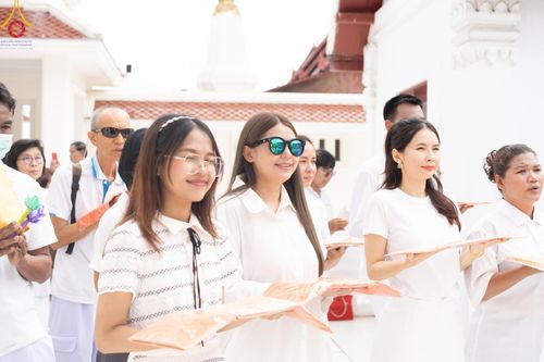 ภาพ No.162730:โครงการกฐินสามัคคีทั่วไทย 30,000 วัด บูชาธรรม 80 ปี หลวงพ่อธัมมชโย โดย คณะศิษยานุศิษย์วัดพระธรรมกาย ณ วัดโบสถ์บน จ.นนทบุรี วันที่ 19 ตุลาคม พ.ศ. 2567