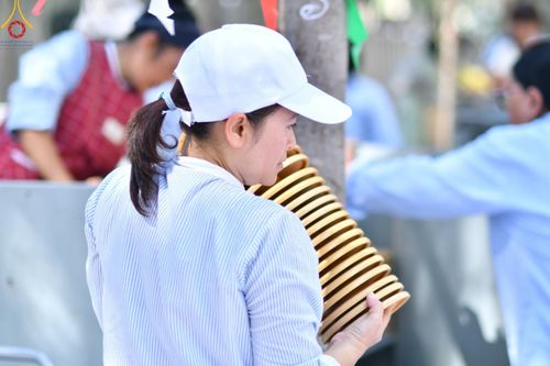 ภาพ No.106961:V.3 ตั้งใจ การเตรียมงาน เก็บงาน การรับบุญของเจ้าหน้าที่หน่วยงานต่างๆ เพื่อโครงการธรรมยาตรา กตัญญูบูชามหาปูชนียาจารย์ พระมงคลเทพมุนี (สด จนฺทสโร) พระผู้ปราบมาร อนุสรณ์สถาน 7 แห่ง ปีที่ 12 ระหว่างวันที่ 2 - 31 มกราคม พ.ศ. 2567