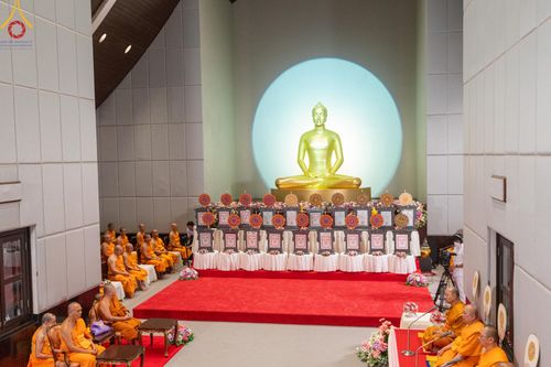 ภาพ No.123240:พิธีพระราชทานสัญญาบัตร พัดยศ และผ้าไตร แด่พระสงฆ์ในเขตปกครองคณะสงฆ์หนกลาง ณ วัดพระศรีมหาธาตุ เขตบางเขน กรุงเทพมหานคร และพิธีมุทิตาสักการะพระสังฆาธิการ ผู้ได้รับเลื่อนและตั้งสมณศักดิ์ ตามพระบรมราชโองการ ณ วัดพระธรรมกาย ในวันที่ 4 กุมภาพันธ์ พ.ศ. 2567