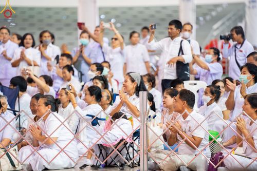 ภาพ No.167704:พิธีทอดกฐิน และ พิธีกรานกฐิน ในวันอาทิตย์ที่ 3 พฤศจิกายน พ.ศ. 2567 ณ วัดพระธรรมกาย จ.ปทุมธานี