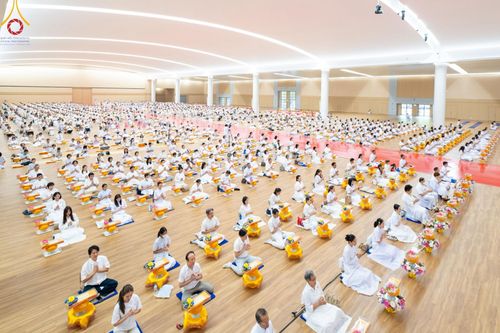 ภาพ No.212721:วันอาทิตย์ที่ 23 มีนาคม พ.ศ. 2568 พิธีร่วมบุญโครงการบรรพชาสามเณร 5,000 รูป ณ ห้องแก้วสารพัดนึก 2 วัดพระธรรมกาย