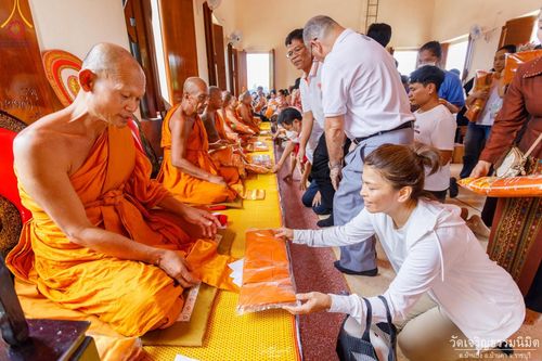 ภาพ No.166247:พิธีทอดกฐิน ณ วัดเจริญธรรมนิมิตร จ.ราชบุรี ในโครงการกฐินสามัคคีทั่วไทย 30,000 วัด บูชาธรรม 80 ปี หลวงพ่อธัมมชโย โดยคณะศิษยานุศิษย์วัดพระธรรมกาย วันที่ 20 ตุลาคม พ.ศ. 2567