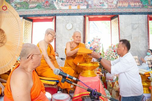 ภาพ No.165099:พิธีทอดกฐิน ณ วัดใหม่พิเรนทร์ แขวงวัดอรุณ เขตบางกอกใหญ่ กรุงเทพมหานคร ในโครงการกฐินสามัคคีทั่วไทย 30,000 วัด บูชาธรรม 80 ปี หลวงพ่อธัมมชโย โดยคณะศิษยานุศิษย์วัดพระธรรมกาย วันที่ 20 ตุลาคม พ.ศ. 2567