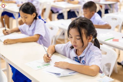 ภาพ No.104261:โครงการตอบปัญหาธรรมะทางก้าวหน้า ครั้งที่ 41 รอบชิงชนะเลิศระดับชาติ วันเสาร์ที่ 23 ธันวาคม พ.ศ. 2566 ณ ห้องแก้วสารพัดนึก วัดพระธรรมกาย จัดโดย ชมรมพุทธศาสตร์สากล