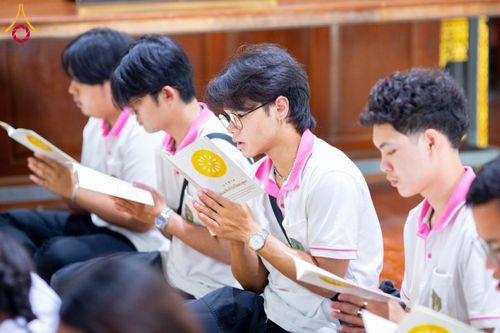 ภาพ No.198996:พิธีทอดผ้าป่าทำนุบำรุงศาสนสถาน ณ วัดบางปลา ตำบลบางปลา อำเภอบางเลน จังหวัดนครปฐม ในโครงการธรรมยาตรา กตัญญูบูชา มหาปูชนียาจารย์ พระมงคลเทพมุนี(สด จนฺทสโร) พระผู้ปราบมาร อนุสรณ์สถาน 7 แห่ง ปีที่ 13 วันที่ 21 มกราคม พ.ศ. 2568