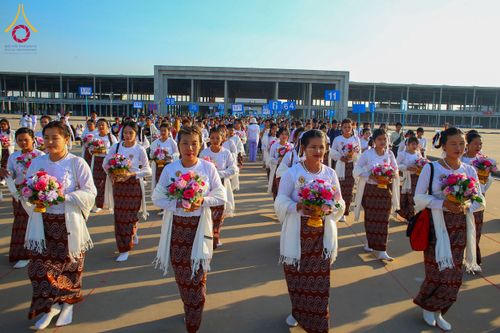 ภาพ No.178197:พิธีทอดผ้าป่าไทย-เมียนมา ครั้งที่ 7 วันอาทิตย์ที่ 1 ธันวาคม พ.ศ.2567 ณ สภาธรรมกายสากล  พระมหาธรรมกายเจดีย์ วัดพระธรรมกาย จ.ปทุมธานี