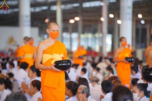 ภาพ No.126517:พิธีตักบาตร ในวันอาทิตย์ต้นเดือนที่ 3 มีนาคม พ.ศ. 2567 ณ บ้านแก้วเรือนทองคุณยายฯ วัดพระธรรมกาย