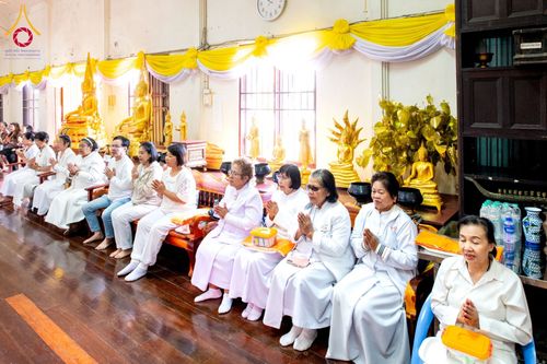 ภาพ No.197284:พิธีทอดผ้าป่าทำนุบำรุงศาสนสถาน ณ วัดอัมพวัน ตำบลบางม่วง อำเภอบางใหญ่ จังหวัดนนทบุรี ในโครงการธรรมยาตรา กตัญญูบูชา มหาปูชนียาจารย์ พระมงคลเทพมุนี(สด จนฺทสโร) พระผู้ปราบมาร อนุสรณ์สถาน 7 แห่ง ปีที่ 13 วันที่ 17 มกราคม พ.ศ. 2568