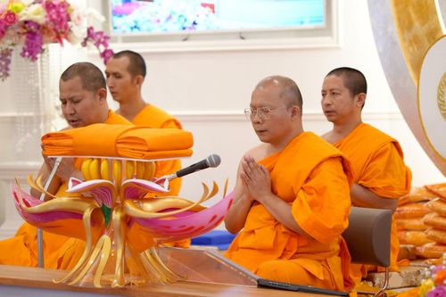 ภาพ No.262075:วันที่ 19 ตุลาคม พ.ศ. 2568 พิธีทอดกฐินวัดพระธรรมกายไรน์แลนด์ ประเทศเยอรมัน 
