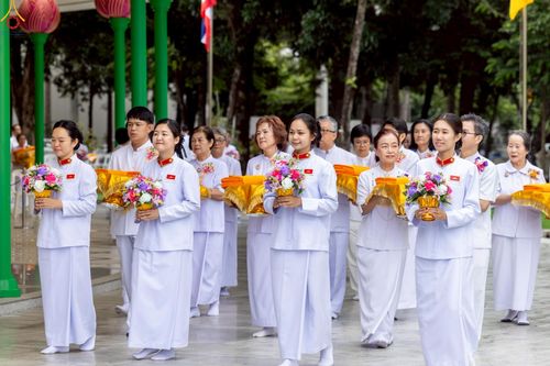 ภาพ No.227363:วันเสาร์ที่ 31 พฤษภาคม พ.ศ. 2568 พิธีเวียนประทักษิณรอบพระอุโบสถ ในพิธีอุปสมบท สามเณรเตรียม DCI รุ่นที่ 22 ณ อุโบสถพระไตรปิฎก วัดพระธรรมกาย