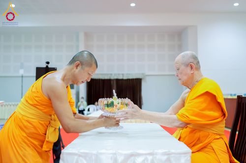 ภาพ No.254797:วันที่ 15 ตุลาคม พ.ศ. 2568 พิธีบรรจุพระบรมสารีริกธาตุภายในพระเกตุองค์พระประธาน สมโภชพระประธาน พระธรรมกาย ณ ศูนยอบรมเยาวชนกาญจนบุรี