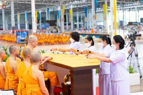 ภาพ No.88140:พิธีมุทิตาสักการะ เปรียญธรรม 9,6,3 และบาลีศึกษา 6,3  พิธีมอบดวงแก้วสามเณรทรงบาลีไวยากรณ์ วันอาทิตย์ 17 กันยายน พ.ศ. 2566 ณ สภาธรรมกายสากล วัดพระธรรมกาย