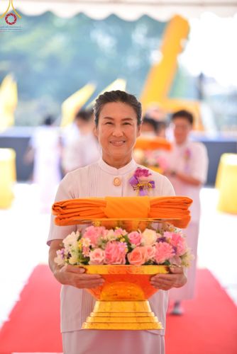 ภาพ No.121127:พิธีทอดผ้าป่า โครงสร้างหลังคา เสาคู่ค้ำฟ้ามหามงคล เพื่อสถาปนาอาคาร 80 ปี หลวงพ่อธัมมชโย ณ ศูนย์ปฏิบัติธรรมวิหารแดง ต.เจริญธรรม อ.วิหารแดง จ.สระบุรี วันที่ 27 มกราคม พ.ศ. 2567