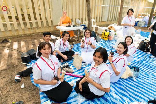 ภาพ No.107646:V.4 ทุ่มใจ การเตรียมงาน เก็บงาน การรับบุญของเจ้าหน้าที่หน่วยงานต่างๆ เพื่อโครงการธรรมยาตรา กตัญญูบูชามหาปูชนียาจารย์ พระมงคลเทพมุนี (สด จนฺทสโร) พระผู้ปราบมาร อนุสรณ์สถาน 7 แห่ง ปีที่ 12 ระหว่างวันที่ 2 - 31 มกราคม พ.ศ.2567