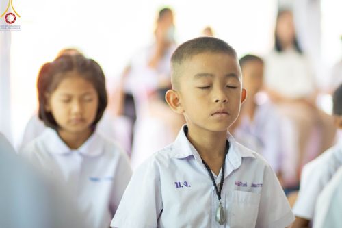 ภาพ No.104901:วันรวมพลังเด็กดี V-star ผู้นำฟื้นฟูศีลธรรมโลก จังหวัดกำแพงเพชร ณ ศูนย์ปฏิบัติธรรมกำแพงเพชร ในอุปถัมภ์พระพรหมวชิรปัญญาจารย์ วันที่ 22 ธันวาคม พ.ศ. 2566