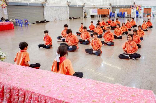 ภาพ No.246396:วันที่ 8-9 กันยายน พ.ศ. 2568 ศูนย์ปฏิบัติธรรมสมุทรปราการ นำทีมจัดอบรมโครงการอบรมคุณธรรม , จริยธรรม ในหัวข้อ การค้นพบศักยภาพในตนเอง เพื่อพัฒนานิสัย ผ่านนวัตกรรมความดีสากล ณ โรงเรียนวัดราษฎ์บูรณะ ต.บางปลา อ.บางพลี จ.สมุทรปราการ