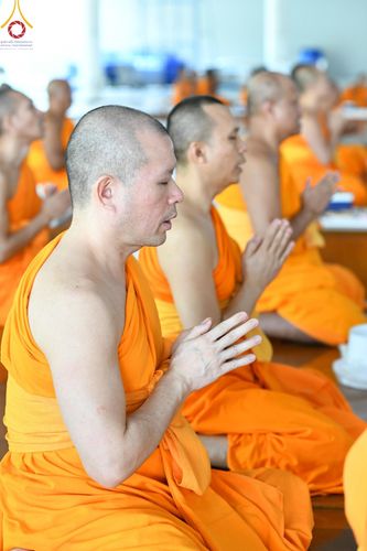 ภาพ No.165780:พิธีถวายภัตตาหารเมนูสวรรค์ วันที่ 26 ตุลาคม พ.ศ. 2567 ณ หอฉันคุณยายอาจารย์ฯ วัดพระธรรมกาย