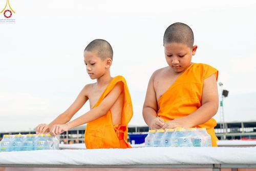 ภาพ No.218784:วันศุกร์ที่ 18 เมษายน พ.ศ. 2568 การเตรียมงานในลานธรรม , พระมหาธรรมกายเจดีย์ เพื่องานวันคุ้มครองโลก 22 เมษายน พ.ศ. 2568