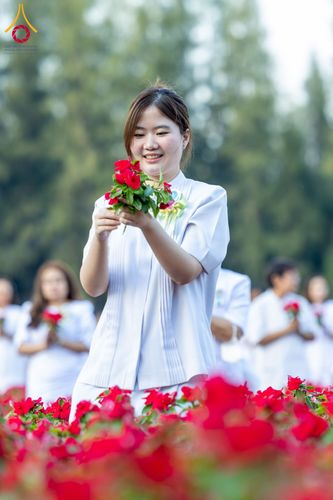 ภาพ No.185467:กิจกรรมเก็บดอกแพงรวย วันอาทิตย์ที่ 22 ธันวาคม พ.ศ. 2567 ณ ทุ่งสวรรค์ ตะวันฉาย วัดพระธรรมกาย