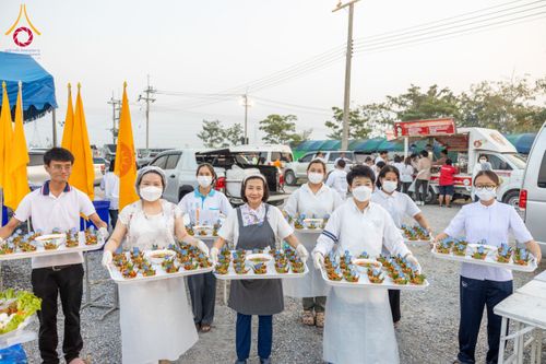 ภาพ No.117409:พิธีถวายภัตตาหารเป็นสังฆทาน แด่คณะพระธรรมยาตรา วันที่ 23 มกราคม พ.ศ. 2567 ณ อนุสรณ์สถานบางปลา อ.บางเลน จ.นครปฐม