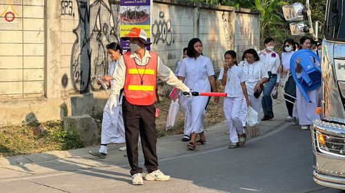 ภาพ No.116953:V.16 เป็นทีม การเตรียมงาน เก็บงาน การรับบุญของเจ้าหน้าที่หน่วยงานต่างๆ เพื่อโครงการธรรมยาตรา กตัญญูบูชามหาปูชนียาจารย์ พระมงคลเทพมุนี (สด จนฺทสโร) พระผู้ปราบมาร อนุสรณ์สถาน 7 แห่ง ปีที่ 12 ระหว่างวันที่ 2 - 31 มกราคม พ.ศ. 2567