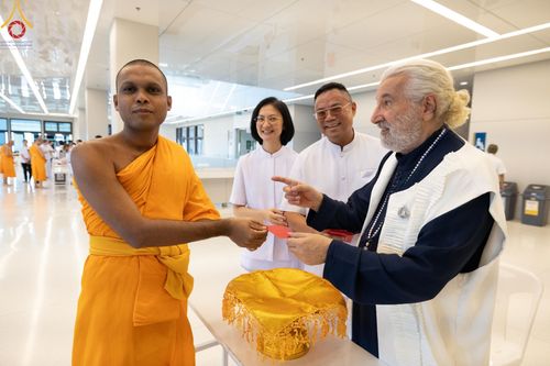 ภาพ No.63425:การสัมมนา World Peace Inner Peace : Lord Buddha 's Social Doctrine to resolve Global Issues ณ อาคาร 100 ปี คุณยายอาจารย์ฯ วัดพระธรรมกาย วันพฤหัสบดี ที่ 25 เมษายน พ.ศ. 2567