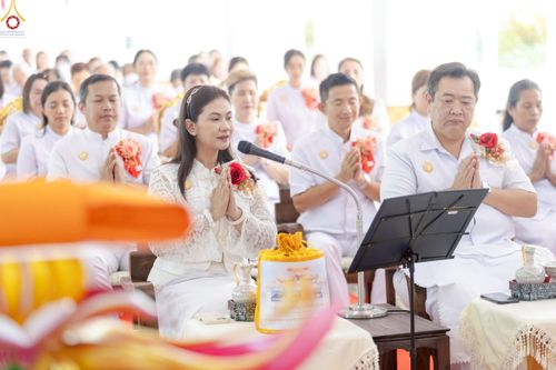 ภาพ No.260289:วันที่ 18 ตุลาคม พ.ศ. 2568 พิธีทอดกฐินสามัคคีทั่วไทย 30,000 วัด โดยคณะศิษยานุศิษย์ บูชาธรรม 81 ปี หลวงพ่อธัมมชโย ณ วัดกิ่วลม ต.บ่อหลวง อ.ฮอด จ.เชียงใหม่