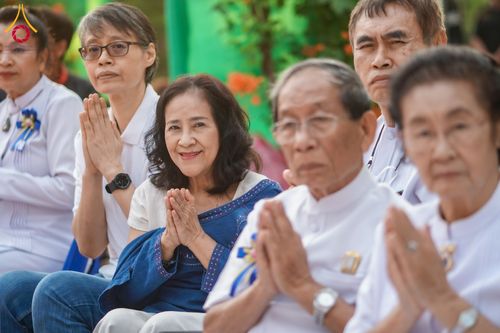 ภาพ No.206764:พิธีตักบาตรพระ 1,000 รูป ปืที่ 7 วันอาทิตย์ที่ 9 กุมภาพันธ์ พ.ศ. 2568 ณ วัดห้วยตองสัก อำเภอจอมทอง จังหวัดเชียงใหม่