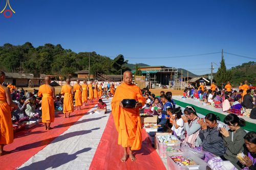 ภาพ No.125239:พิธีตักบาตรเนื่องในวันมาฆบูชา ณ สนามโรงเรียนบ้านนาเกียน  อำเภออมก๋อย จังหวัดเชียงใหม่ วันเสาร์ที่ ๒๔ กุมภาพันธ์ พ.ศ. ๒๕๖๗