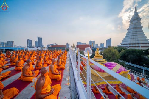 ภาพ No.119164:พิธีจุดประทีปถวายเป็นพุทธบูชา และบูชาธรรมมหาปูชนียาจารย์ พระมงคลเทพมุนี(สด จนฺทสโร) ในโครงการธรรมยาตราฯ วันที่ 26 มกราคม พ.ศ. 2567 ณ อาคารธรรมยาตรา กตัญญูบูชามหาปูชนียาจารย์ ตรงข้ามวัดปากน้ำภาษีเจริญ จ.กรุงเทพมหานคร