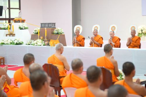 ภาพ No.262481:วันที่ 30 ตุลาคม พ.ศ. 2568 พสกนิกรอำเภอคลองหลวง จัดพิธีบำเพ็ญกุศลสัตตมวาร ถวายพระราชกุศลแด่สมเด็จพระพันปีหลวง ณ วัดพระธรรมกาย