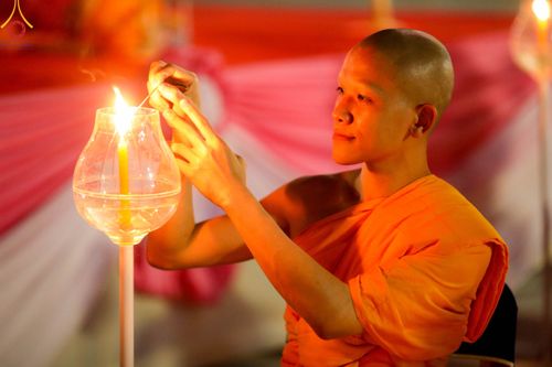 ภาพ No.91658:พิธีทอดผ้าป่า สร้างลานเอนกประสงค์พญานาค 4 ตระกูล จุดประทีปโคมลาน ถวายเป็นพุทธบูชา  สร้างความสว่างไสวให้กับแผ่นดินด้วยแสงธรรม วันอาทิตย์ที่ 29 ตุลาคม พ.ศ. 2566 ณ พุทธอุทยานนานาชาติ จังหวัดหนองคาย