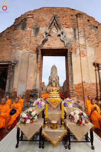 ภาพ No.138527:พิธีตักบาตร วัดราชบูรณะ จ.พระนครศรีอยุธยา วันที่ 25 พฤษภาคม พ.ศ.2567