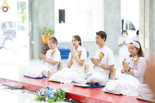 ภาพ No.86050:งานบุญครบรอบ 12 ปี ณ ศูนย์อบรมเยาวชนนครปฐม วันเสาร์ ที่ 19 สิงหาคม พ.ศ. 2566 พิธีทอดผ้าป่าบำรุงศูนย์ และพิธีเจริญพระพุทธมนต์ ฉลองหอฉันคุณยายฯ ประธานสงฆ์  พระมหาคมสัน  ธมฺมาสนฺโน ประธานบุญพิธี กัลฯสุนทรินทร์  จันทนา และคณะเจ้าภาพจังหวัดนครปฐม