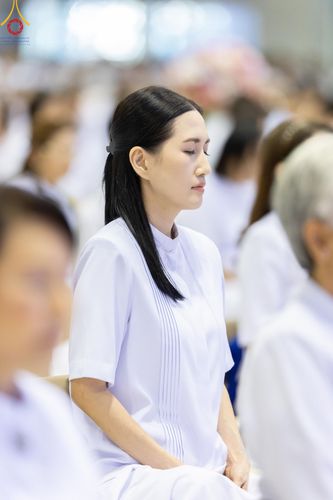 ภาพ No.188017:พิธีบูชาข้าวพระ วันขึ้นปีใหม่ 2568 ณ วัดพระธรรมกาย จ.ปทุมธานี วันที่ 1 มกราคม พ.ศ. 2568