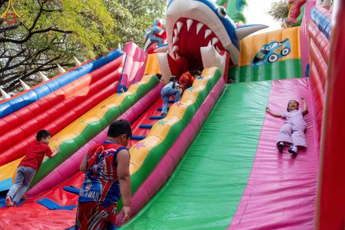 ภาพ No.111398:กิจกรรมงานวันเด็กแห่งชาติ รวมพลังเด็กเก่งและดี สร้างความดีสากล ปีที่ 6 ร่วมจัดโดย เทศบาลเมืองท่าโขลง พุทธสมาคมปทุมธานี องค์การบริหารส่วนตำบลคลองสาม ณ วัดพระธรรมกาย จ.ปทุมธานี วันที่ 13 มกราคม พ.ศ. 2567