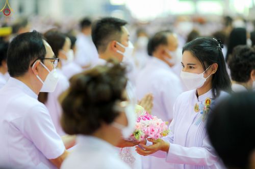 ภาพ No.77010:พิธีหล่อพระบรมพุทธเจ้า ในวันมาฆบูชา อาทิตย์ต้นเดือนที่ 6 มีนาคม พ.ศ. 2566 ณ วัดพระธรรมกาย จ.ปทุมธานี