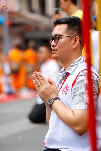 ภาพ No.130005:V.34 เพื่อธรรมเพื่อบางกล่ำ การรับบุญของเจ้าหน้าที่หน่วยงานต่างๆ  เพื่องานธรรมยาตราอัญเชิญพระบรมสารีริกธาตุ ประดิษฐาน ณ มหารัตนเจดีย์สิริปทุมสวรรค์ (เจดีย์อริยพุทธะ 5 พระองค์) ณ ศูนย์ปฏิบัติธรรมภาคใต้ อ.บางกล่ำ จ.สงขลา ระหว่างวันที่ 9-10 มีนาคม พ.ศ. 2567