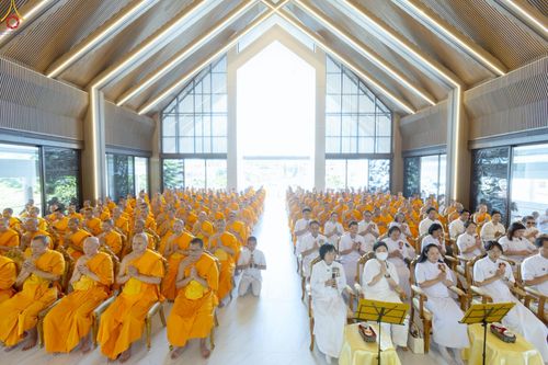 ภาพ No.249184:วันที่ 20 กันยายน พ.ศ. 2568 พิธีประดิษฐานรูปหล่อหลวงปู่วัดปากน้ำ ภาษีเจริญ ณ วิหารพระมงคลเทพมุนี (สด จนฺทสโร) ศูนย์ปฏิบัติธรรมภูเก็ต จ.ภูเก็ต