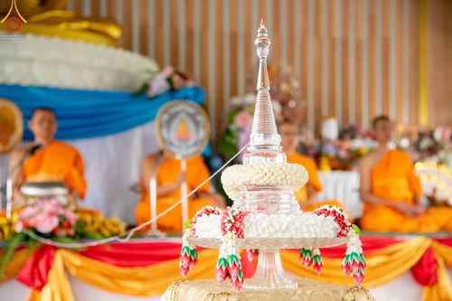 ภาพ No.92710:พิธีทอดกฐินวัดศรีวรรณวนาราม จ.ปทุมธานี และพิธีอัญเชิญพระสารีริกธาตุ วันที่ 4 พฤศจิกายน พ.ศ. 2566