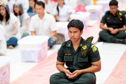 ภาพ No.245824:วันที่ 13-14 กันยายน พ.ศ. 2568 เจ้าหน้าที่ทุกสถานะ ทุกส่วนงาน ร่วมแรงร่วมใจ ปฏิบัติหน้าที่ เตรียมงาน เก็บงาน ตักบาตรพระ 555 รูป อ.เบตง จยะลา