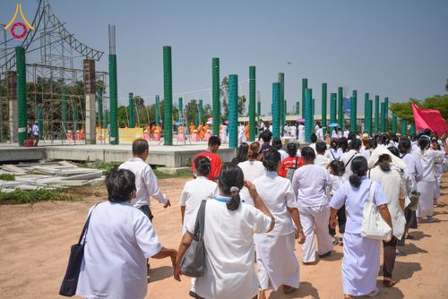 ภาพ No.131513:พิธีทอดผ้าป่ายกค้ำฟ้ามหามงคล อาคาร 80 ปี หลวงพ่อธัมมชโย ณ ศูนย์ปฏิบัติธรรมวิหารแดง ต.เจริญธรรม อ.วิหารแดง จ.สระบุรี วันที่ 17 มีนาคม พ.ศ. 2567