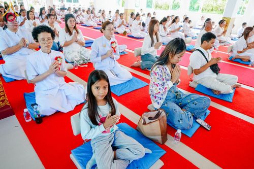 ภาพ No.171935:พิธีทอดกฐินสร้างพระเจดีย์ ประดิษสถานพระบรมสารีริกธาตุ ณ วัดกิ่วลม อ.ฮอด จ.เชียงใหม่ ในโครงการกฐินสามัคคีทั่วไทย 30,000 วัด บูชาธรรม 80 ปี หลวงพ่อธัมมชโย โดยคณะศิษยานุศิษย์วัดพระธรรมกาย วันที่ 26 ตุลาคม พ.ศ. 2567