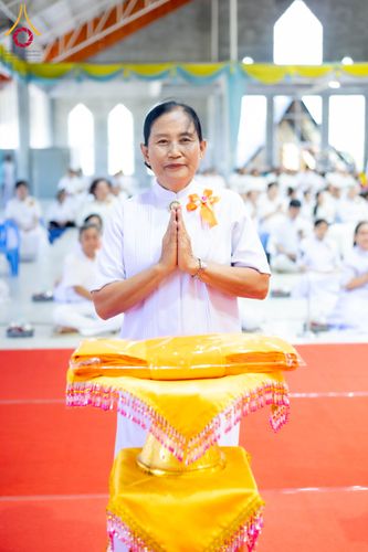 ภาพ No.315602:วันอาทิตย์ ที่ 22 มีนาคม พ.ศ. 2569 พิธีทอดผ้าป่าฉลองพระประธาน พิธีประดิษฐานพระบรมสารีริกธาตุในองค์พระประธาน พิธีจารึกชื่อบรรจุในแผ่นฌาน ณ ศูนย์ปฏิบัติธรรมสมุทรปราการ (บางบ่อ)