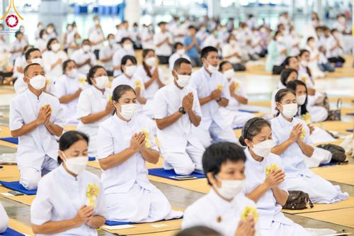 ภาพ No.87924:พิธีรำลึกนักสร้างบารมี ในวันมหารำลึกครั้งที่ 33 วันเสาร์ที่ 16 กันยายน พ.ศ. 2566 ณ หน้ารัตนบัลลังก์ สภาธรรมกายสากล วัดพระธรรมกาย