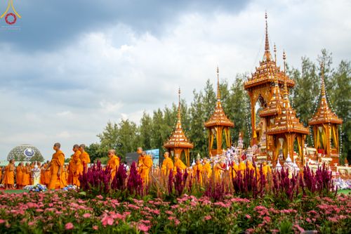 ภาพ No.48986:ประมวลภาพพิธีพระราชทานเพลิงศพ พระสุธรรมญาณวิเทศ (สุธรรม สุธมฺโม)