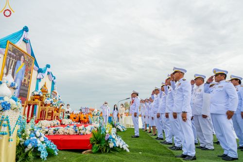 ภาพ No.49614:ประมวลภาพพิธีตักบาตรพระสงฆ์ 1,091 รูป เนื่องในวันแม่แห่งชาติ ณ ตลาดจัมโบ้ ชุดที่ 2